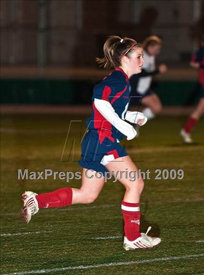 Thumbnail 3 in Portsmouth vs South Kingstown (RIIL D1 Semifinal) photogallery.