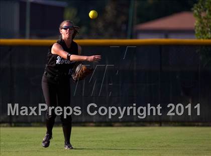 Thumbnail 3 in Walton @ Roswell photogallery.