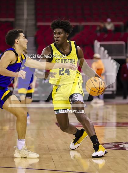 Thumbnail 1 in St. Joseph vs. Bakersfield Christian photogallery.