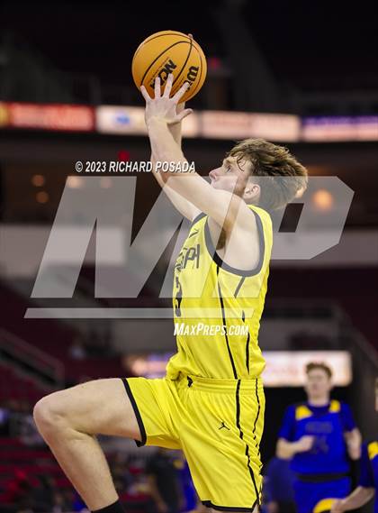 Thumbnail 1 in St. Joseph vs. Bakersfield Christian photogallery.
