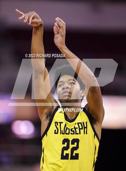 Thumbnail 1 in St. Joseph vs. Bakersfield Christian photogallery.