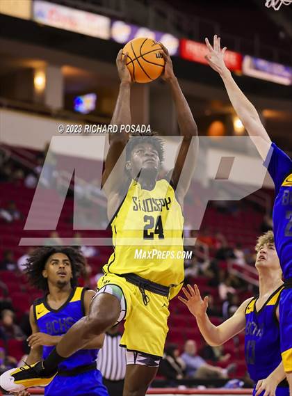 Thumbnail 1 in St. Joseph vs. Bakersfield Christian photogallery.