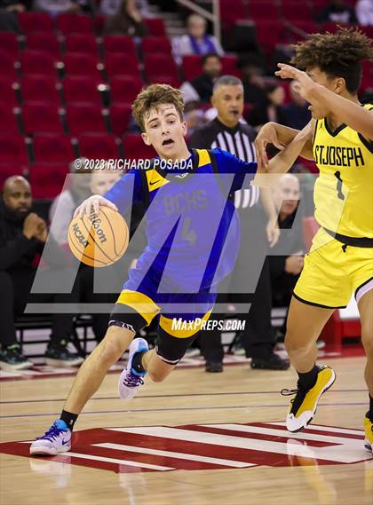 Thumbnail 1 in St. Joseph vs. Bakersfield Christian photogallery.