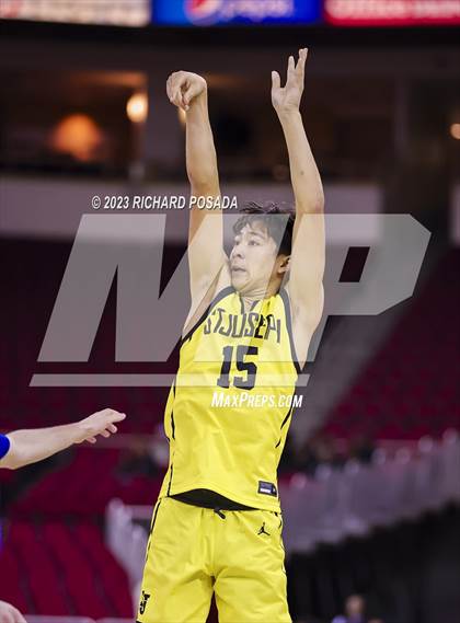 Thumbnail 2 in St. Joseph vs. Bakersfield Christian photogallery.