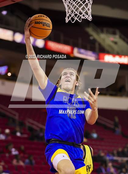 Thumbnail 1 in St. Joseph vs. Bakersfield Christian photogallery.