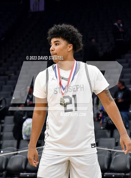 Thumbnail 1 in Harvard-Westlake vs. St. Joseph (CIF State Open Div. Final) photogallery.