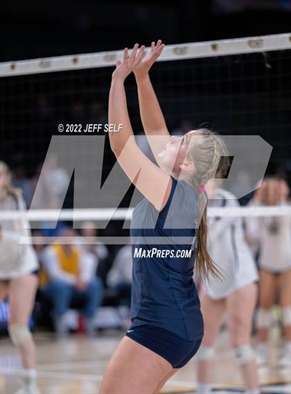 Thumbnail 1 in First Colonial vs. Midlothian (VHSL Class 5 Final) photogallery.