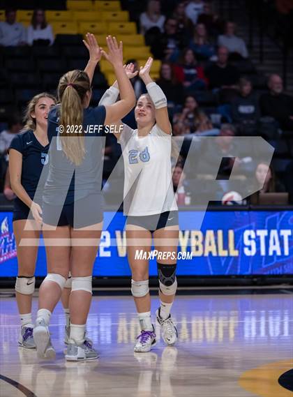 Thumbnail 1 in First Colonial vs. Midlothian (VHSL Class 5 Final) photogallery.