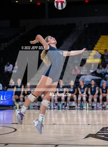 Thumbnail 3 in First Colonial vs. Midlothian (VHSL Class 5 Final) photogallery.