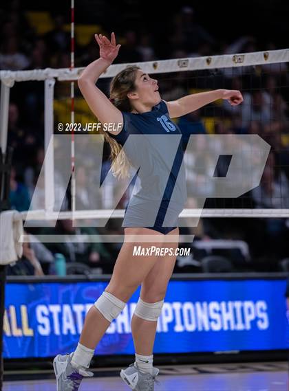 Thumbnail 3 in First Colonial vs. Midlothian (VHSL Class 5 Final) photogallery.