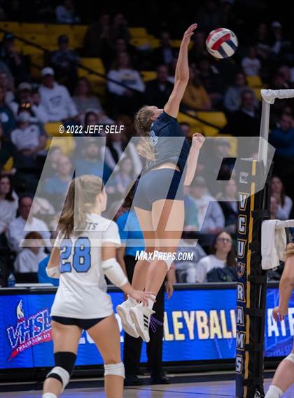 Thumbnail 1 in First Colonial vs. Midlothian (VHSL Class 5 Final) photogallery.