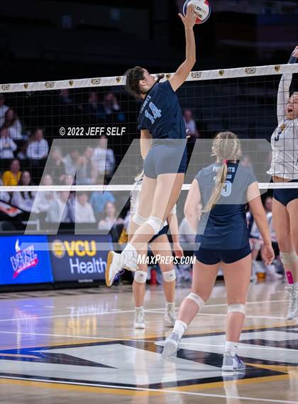 Thumbnail 1 in First Colonial vs. Midlothian (VHSL Class 5 Final) photogallery.