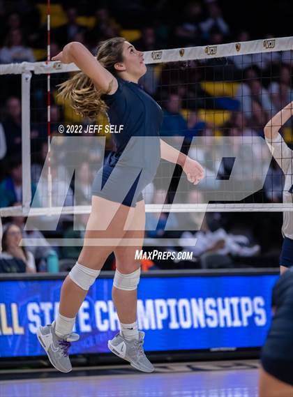 Thumbnail 3 in First Colonial vs. Midlothian (VHSL Class 5 Final) photogallery.