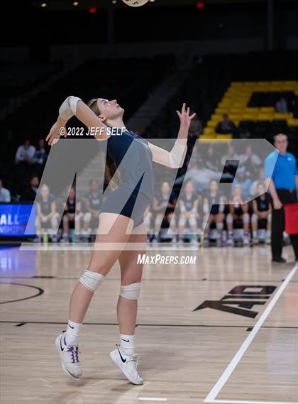 Thumbnail 1 in First Colonial vs. Midlothian (VHSL Class 5 Final) photogallery.
