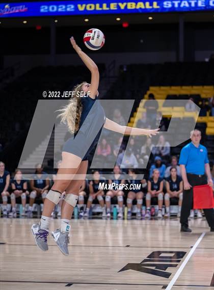 Thumbnail 3 in First Colonial vs. Midlothian (VHSL Class 5 Final) photogallery.
