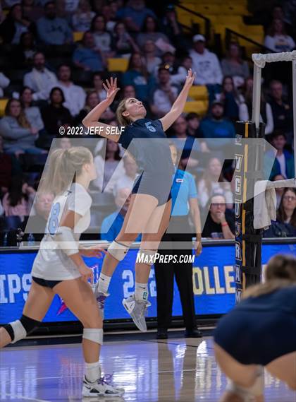 Thumbnail 3 in First Colonial vs. Midlothian (VHSL Class 5 Final) photogallery.