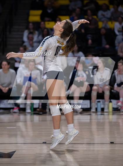 Thumbnail 2 in First Colonial vs. Midlothian (VHSL Class 5 Final) photogallery.