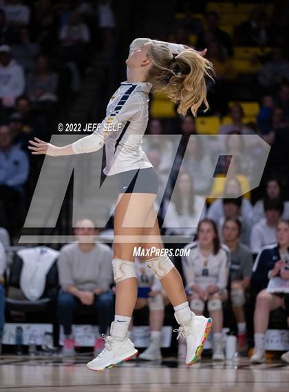 Thumbnail 1 in First Colonial vs. Midlothian (VHSL Class 5 Final) photogallery.