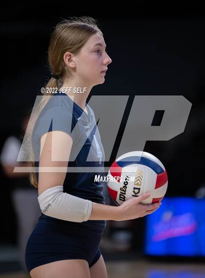 Thumbnail 2 in First Colonial vs. Midlothian (VHSL Class 5 Final) photogallery.
