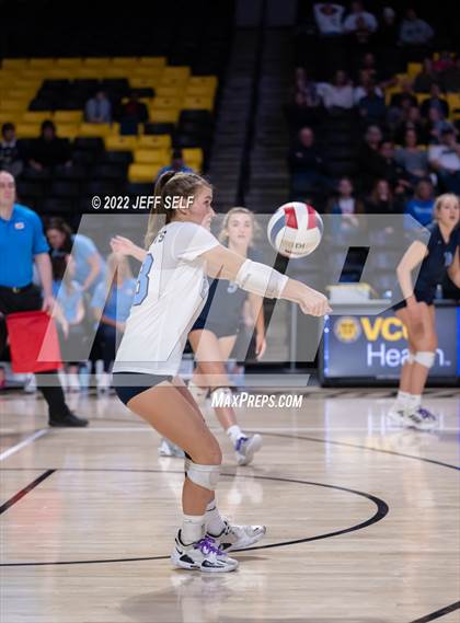 Thumbnail 3 in First Colonial vs. Midlothian (VHSL Class 5 Final) photogallery.