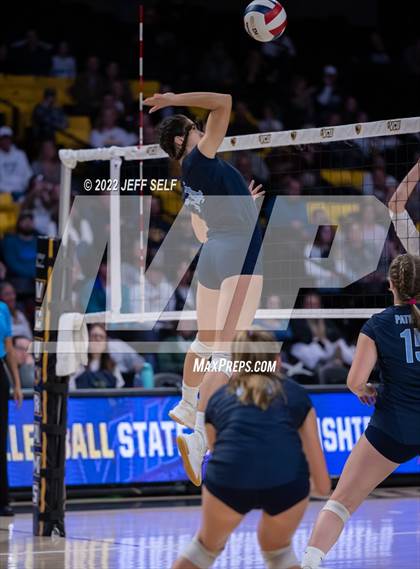 Thumbnail 1 in First Colonial vs. Midlothian (VHSL Class 5 Final) photogallery.