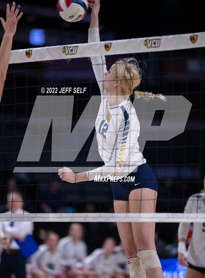 Thumbnail 2 in First Colonial vs. Midlothian (VHSL Class 5 Final) photogallery.