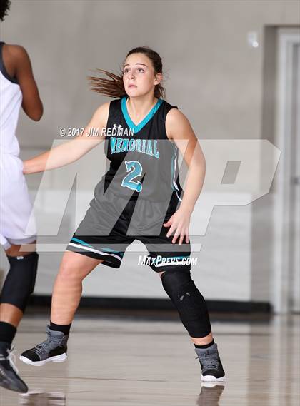 Thumbnail 3 in Pasadena Memorial vs. Dobie (McDonald's Texas Invitational) photogallery.