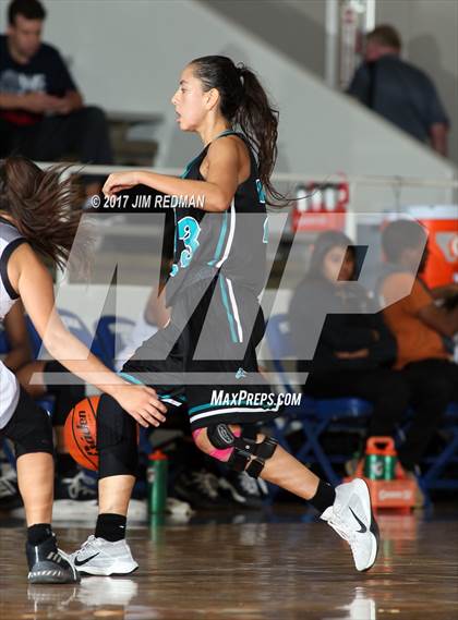 Thumbnail 3 in Pasadena Memorial vs. Dobie (McDonald's Texas Invitational) photogallery.