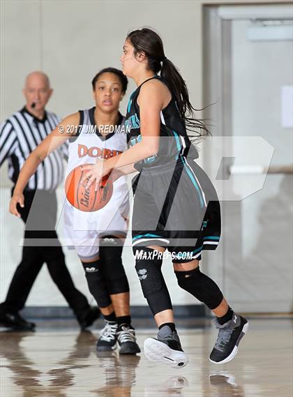 Thumbnail 3 in Pasadena Memorial vs. Dobie (McDonald's Texas Invitational) photogallery.