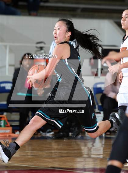 Thumbnail 1 in Pasadena Memorial vs. Dobie (McDonald's Texas Invitational) photogallery.