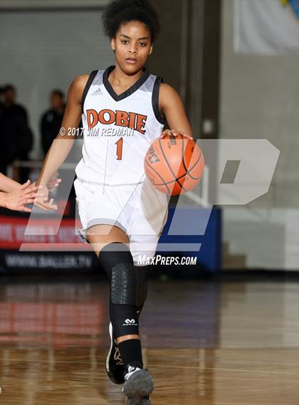 Thumbnail 3 in Pasadena Memorial vs. Dobie (McDonald's Texas Invitational) photogallery.