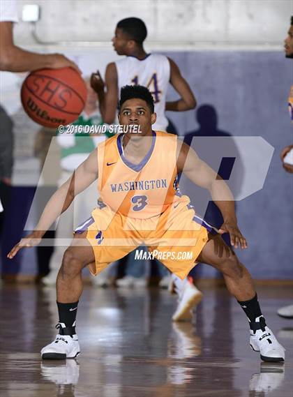 Thumbnail 1 in Washington vs. Oakland Tech (St. Hope Elite Classic) photogallery.
