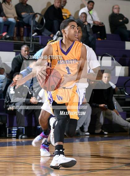 Thumbnail 1 in Washington vs. Oakland Tech (St. Hope Elite Classic) photogallery.