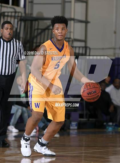 Thumbnail 2 in Washington vs. Oakland Tech (St. Hope Elite Classic) photogallery.