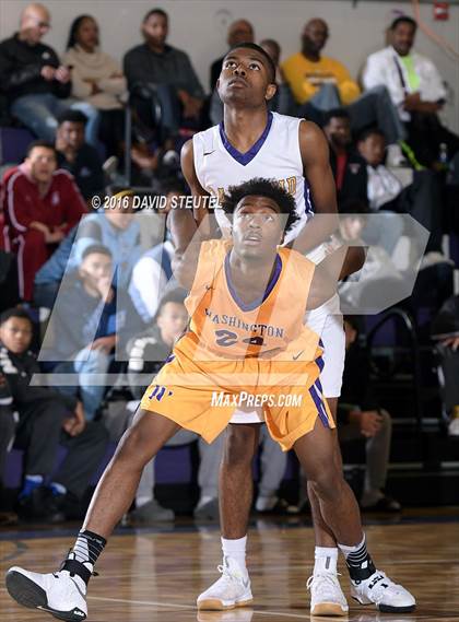 Thumbnail 1 in Washington vs. Oakland Tech (St. Hope Elite Classic) photogallery.