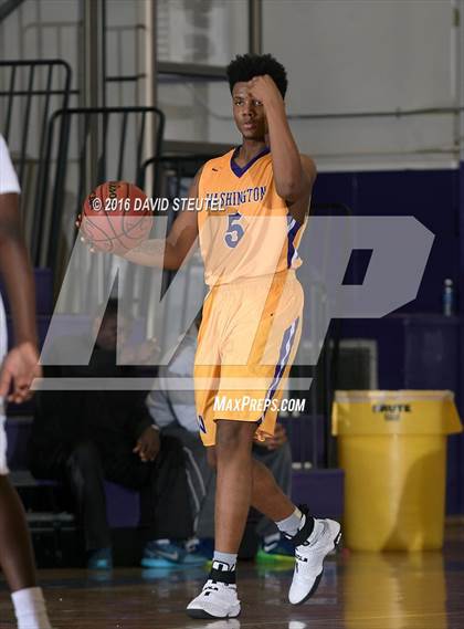 Thumbnail 3 in Washington vs. Oakland Tech (St. Hope Elite Classic) photogallery.