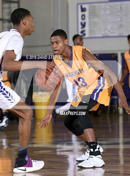 Thumbnail 1 in Washington vs. Oakland Tech (St. Hope Elite Classic) photogallery.