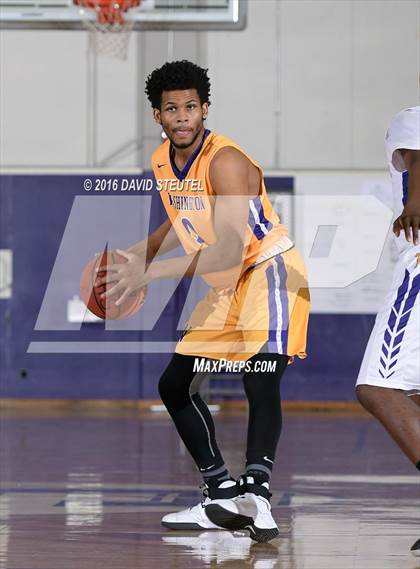 Thumbnail 1 in Washington vs. Oakland Tech (St. Hope Elite Classic) photogallery.