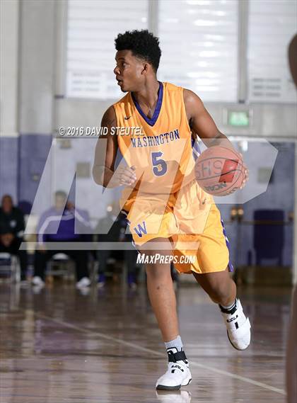 Thumbnail 3 in Washington vs. Oakland Tech (St. Hope Elite Classic) photogallery.