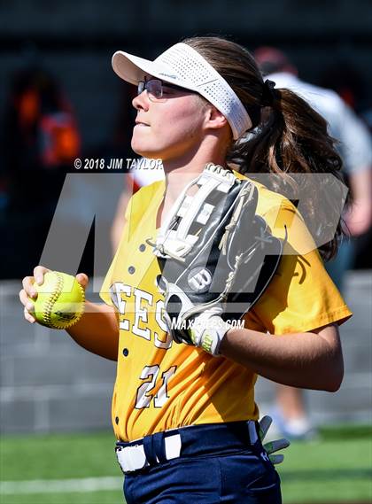 Thumbnail 1 in Springtown vs. Stephenville (UIL 4A Bi-District Playoff) photogallery.