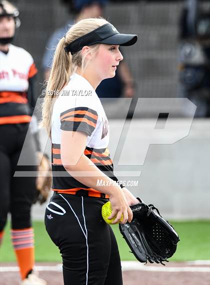 Thumbnail 1 in Springtown vs. Stephenville (UIL 4A Bi-District Playoff) photogallery.