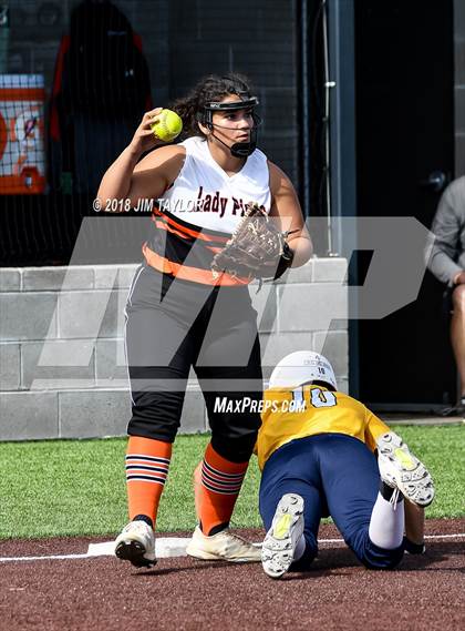 Thumbnail 1 in Springtown vs. Stephenville (UIL 4A Bi-District Playoff) photogallery.