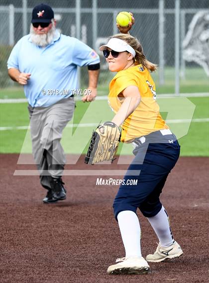 Thumbnail 2 in Springtown vs. Stephenville (UIL 4A Bi-District Playoff) photogallery.