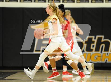 Thumbnail 2 in Redondo Union @ Foothill (CIF SS D2AA Quarterfinal) photogallery.