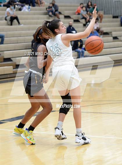 Thumbnail 2 in Warren @ Aliso Niguel photogallery.