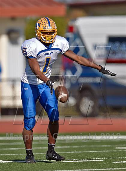 Thumbnail 3 in Grant @ Burbank (CIF SJS D1 Playoffs) photogallery.