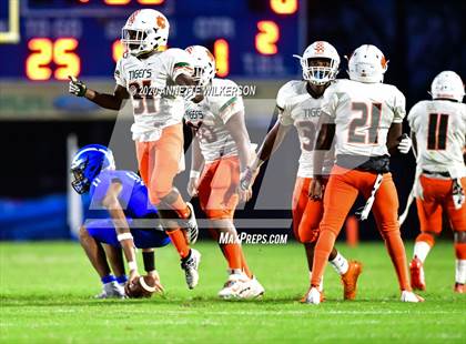 Thumbnail 3 in Jones @  Apopka photogallery.