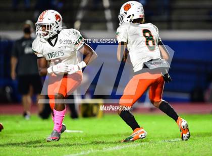 Thumbnail 3 in Jones @  Apopka photogallery.
