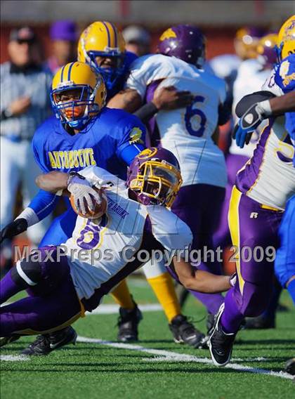 Thumbnail 1 in Automotive vs. South Bronx (PSAL Cup Division Final) photogallery.