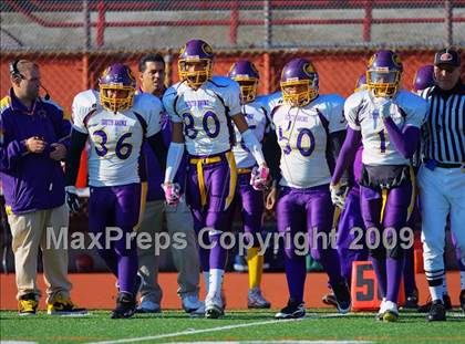 Thumbnail 3 in Automotive vs. South Bronx (PSAL Cup Division Final) photogallery.